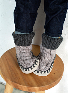 Cable slippers